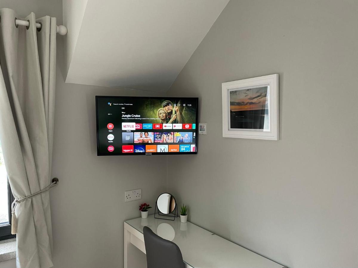 The Ce Hideout Apartment ทราลี ภายนอก รูปภาพ