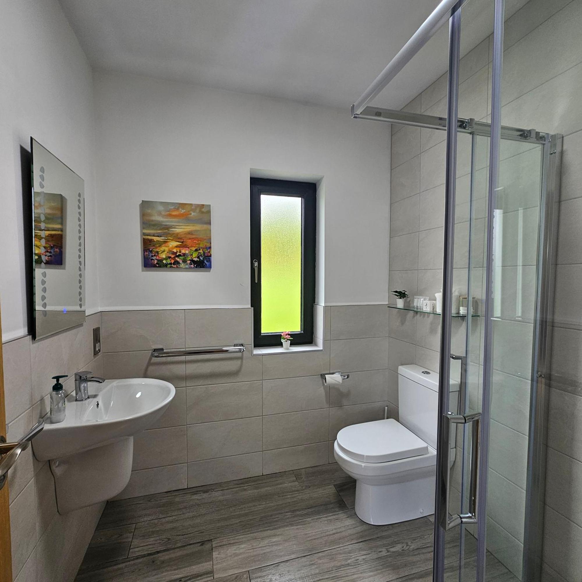The Ce Hideout Apartment ทราลี ภายนอก รูปภาพ